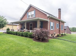 169 Mechanic St, Reinholds, PA 17569