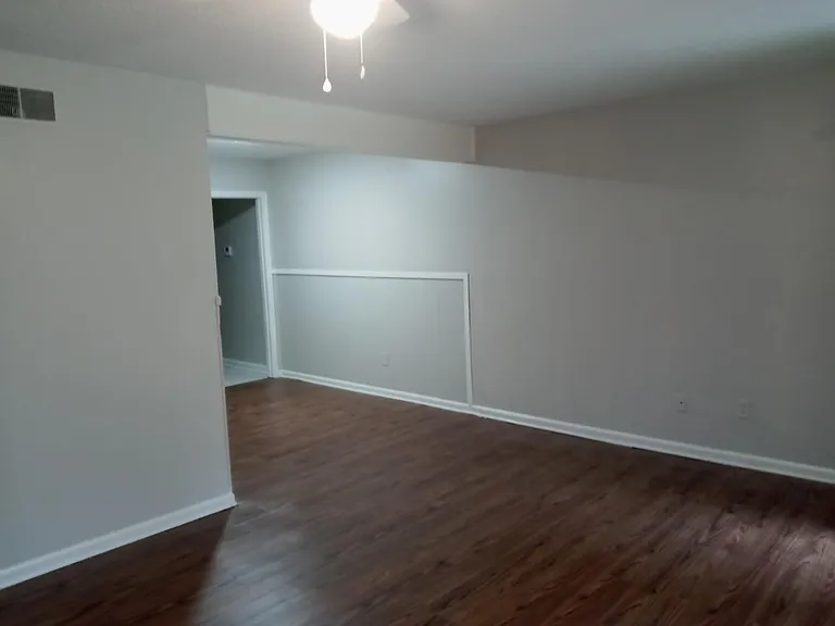 687 Dickinson St — Photo 2