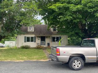 3830 John St, Emmaus, PA 18049