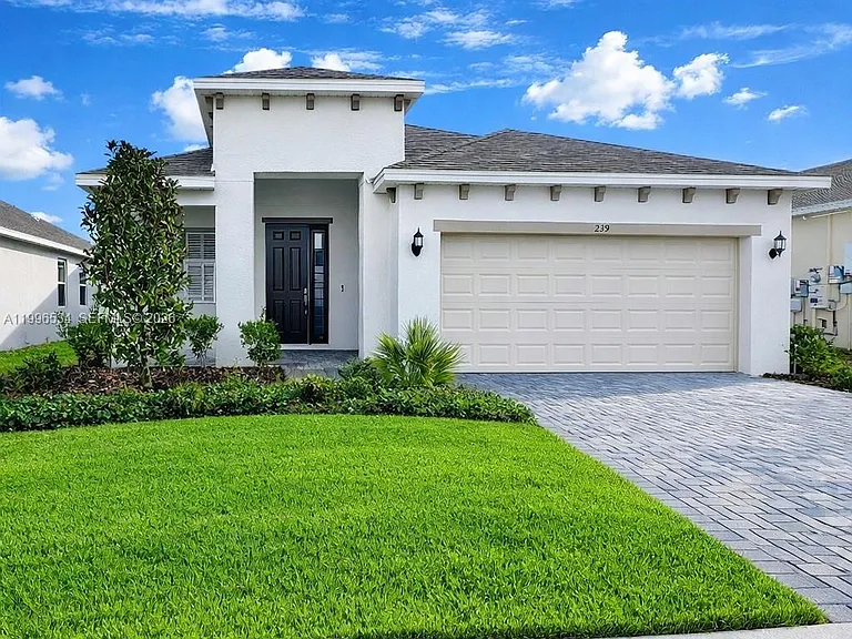 219 Bottle Brush Dr — Photo 1