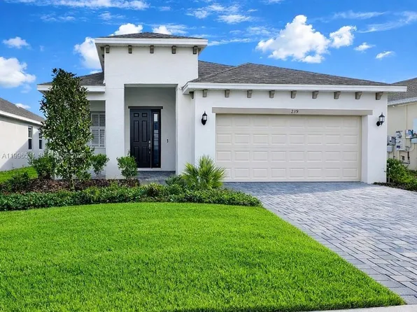 219 Bottle Brush Dr, Haines City, FL 33844