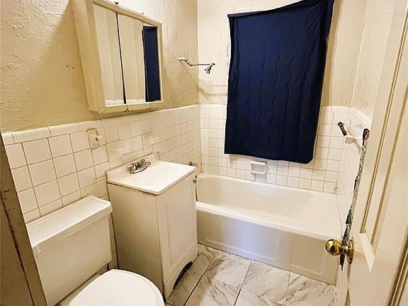 5th image of 1308 Windemere Dr
