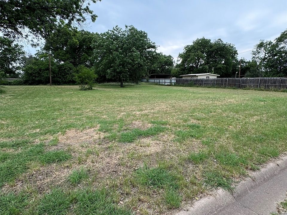 1st image of 1208 Lytle Acres Dr