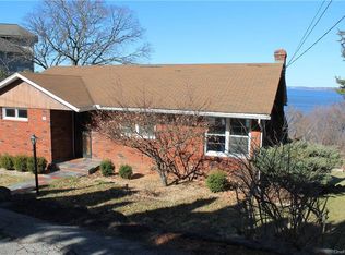25 Grandview Ave, Cornwall On Hudson, NY 12520