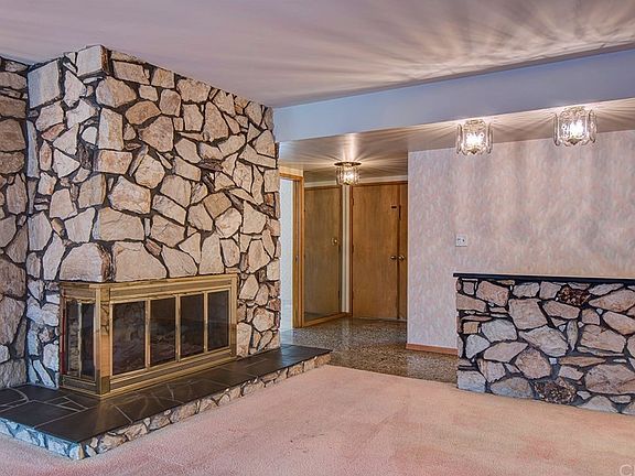 3rd image of 8259 Catalina Ave