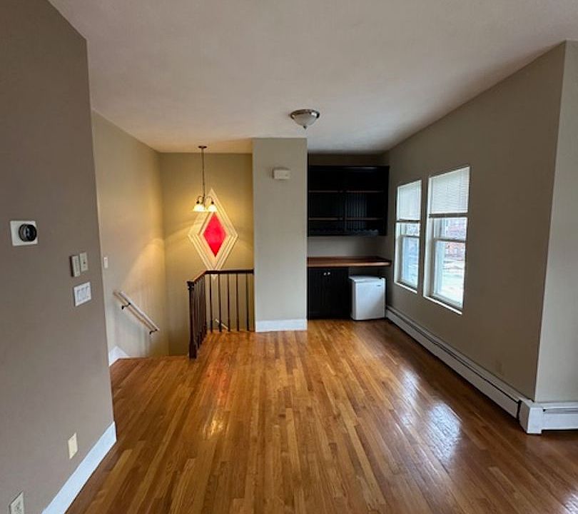 1st image of 309-311 Newton St #309