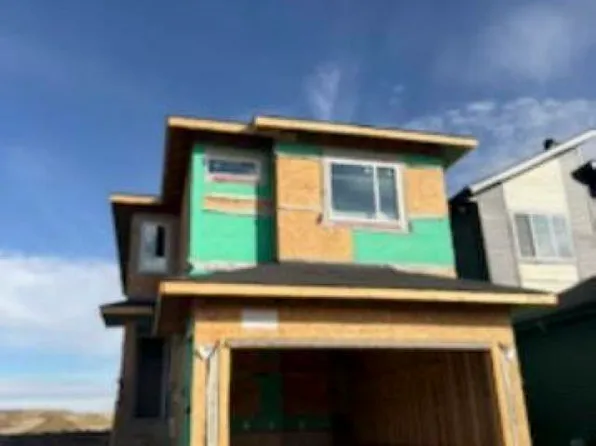 1723 46th St NW, Edmonton, AB T6L 3H7