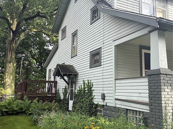2nd image of 1949 7th St