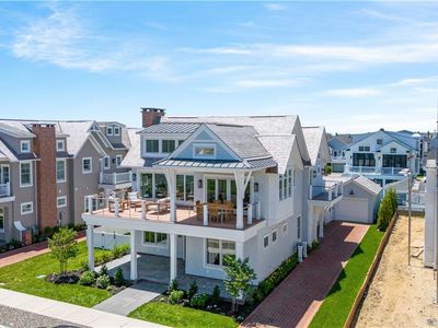 811 Ocean Rd, Narragansett, RI, 02882