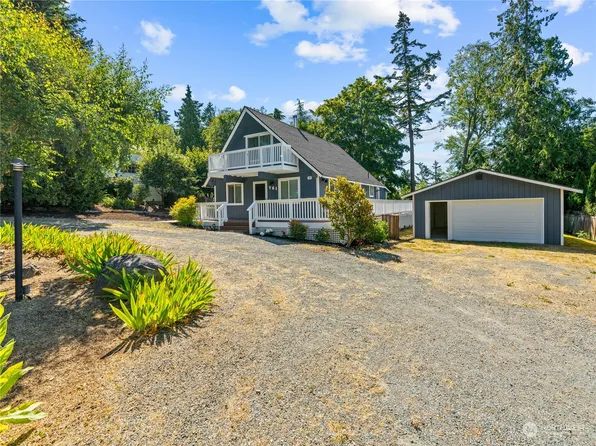 761 Shelter Bay Drive, La Conner, WA 98257