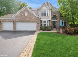 1214 Meade Ct, Lindenhurst, IL 60046