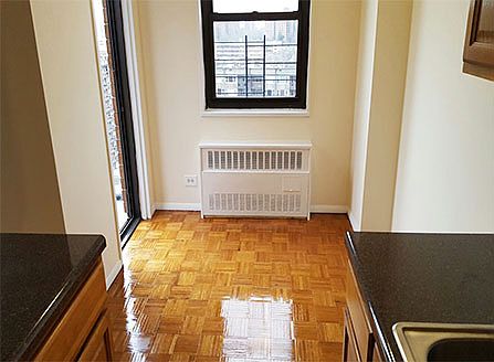 3rd image of 2010 Bruckner Blvd APT 15M