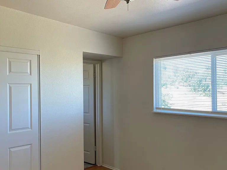 5519 Paloma Ave #A-C — Photo 20