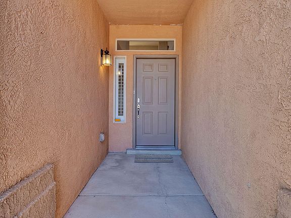 4th image of 1544 Peppoli Loop SE