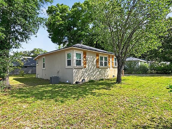 4th image of 722 Powell Dr