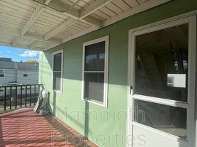 318 Lowell St, Manchester, NH