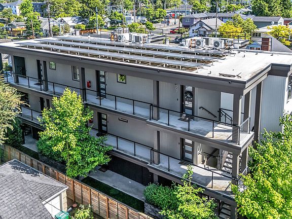 2nd image of 6822 N Greenwich Ave #205