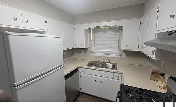 3rd image of 4524 Sawston Ct