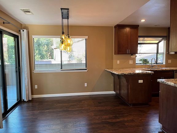 Dining room with breakfast bar