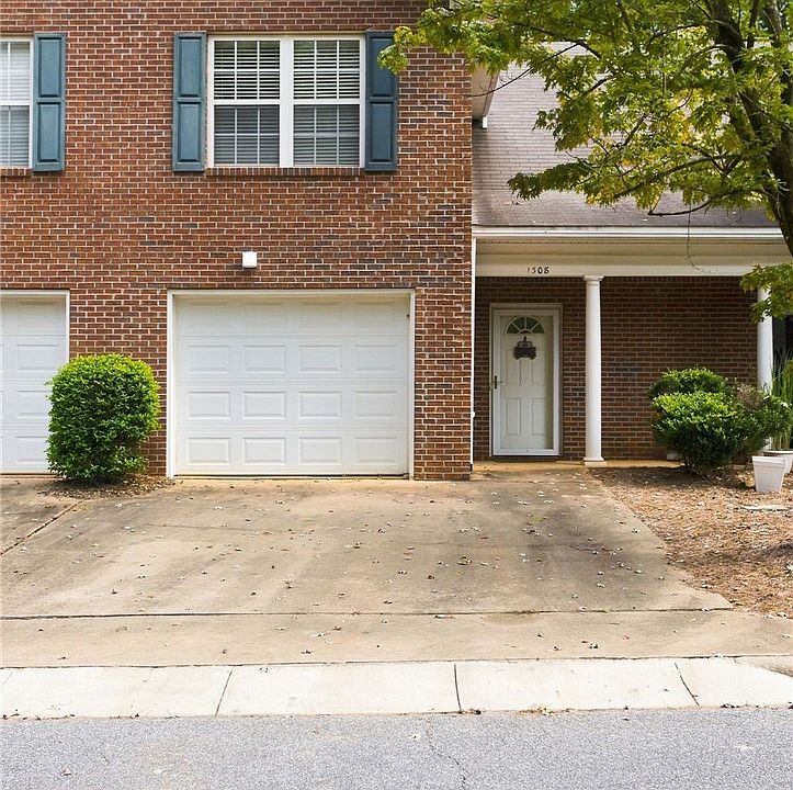 1st image of 2428 E University Dr APT 1308