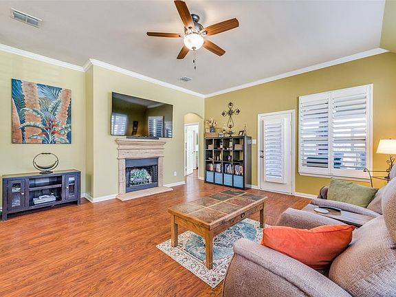 5th image of 12400 Meadow Landing Dr