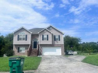 215 Chelcy Dr SE, Calhoun, GA 30701