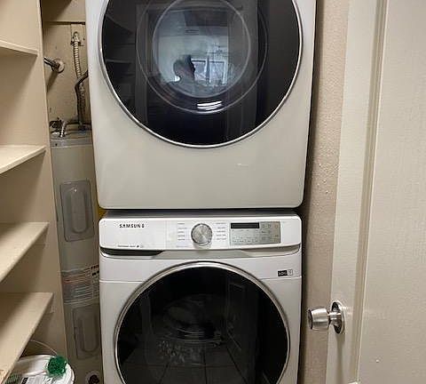 5th image of 925 W Peoria Ave APT 10