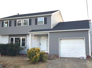 1645 Forest Dr, Williamstown, NJ 08094