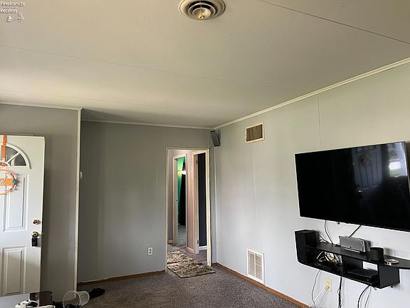 5th image of 531 Glenwood Dr