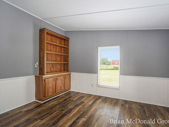 2nd image of 2295 W 136th St