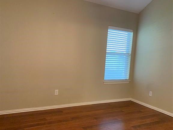 4th image of 1531 Westfield Ln