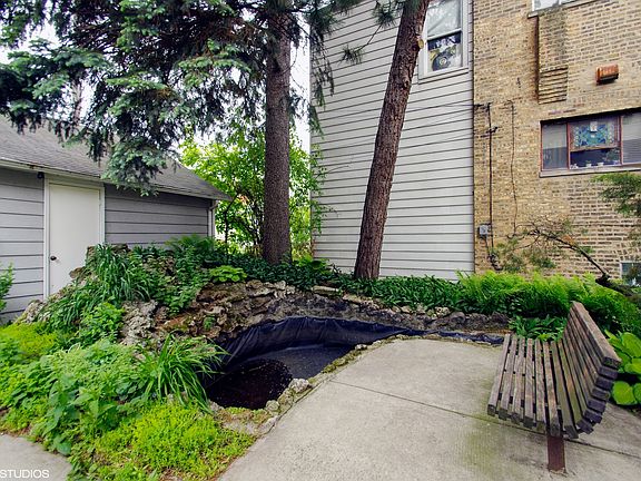 3rd image of 5442 W Leland Ave