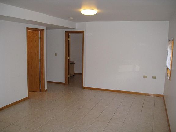 4th image of 1035 Warner Ave APT 6N