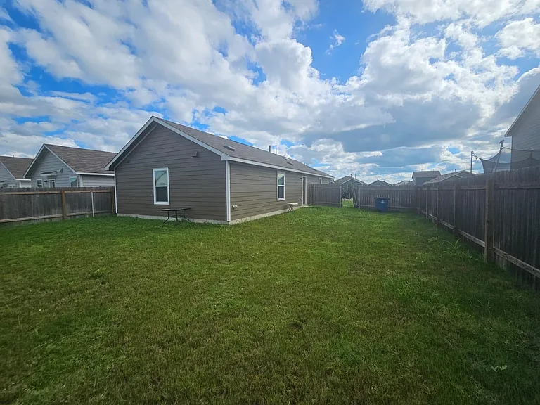 2318 Tornado Aly — Photo 18
