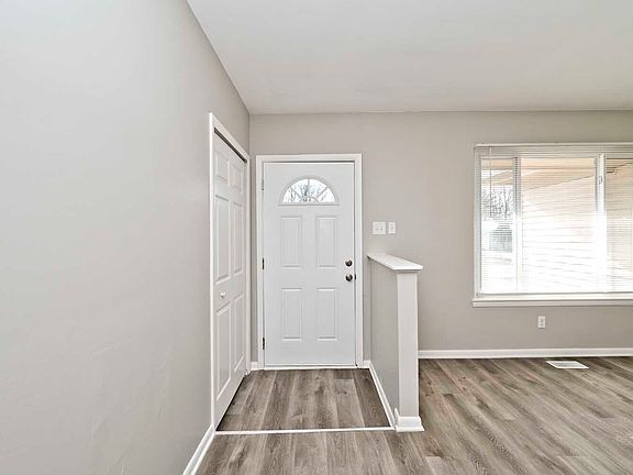 4th image of 11140 Sedlak Ln
