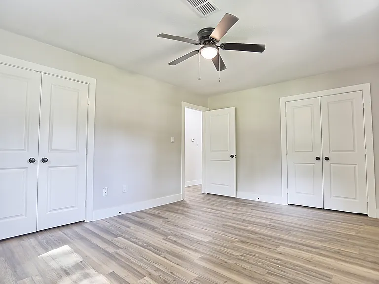 704 Natchez River Cir — Photo 39