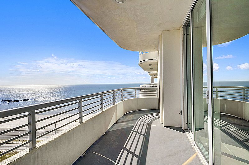 1st image of 2060 Beach Blvd