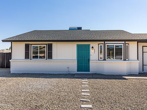2nd image of 2851 E EDGEWOOD Avenue