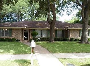 2033 Midcrest Dr, Plano, TX 75075