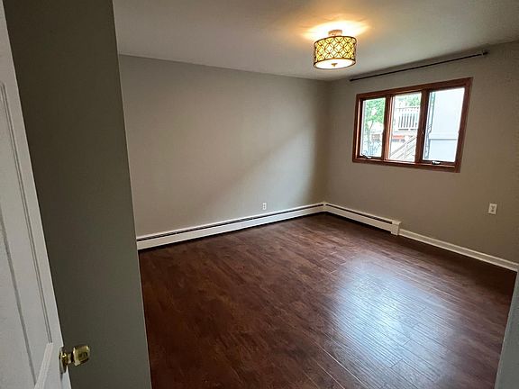 2nd image of 795 Klondike Ave Floor 2