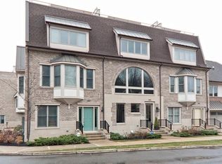 201 Ashbourne Dr #73, Westlake, OH 44145
