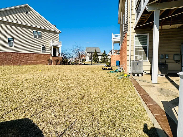 43173 Mitcham Sq — Photo 27