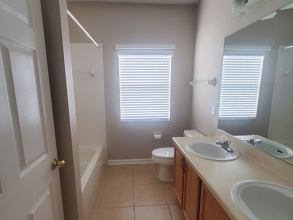 2nd image of 10421 Cypress Trail Dr