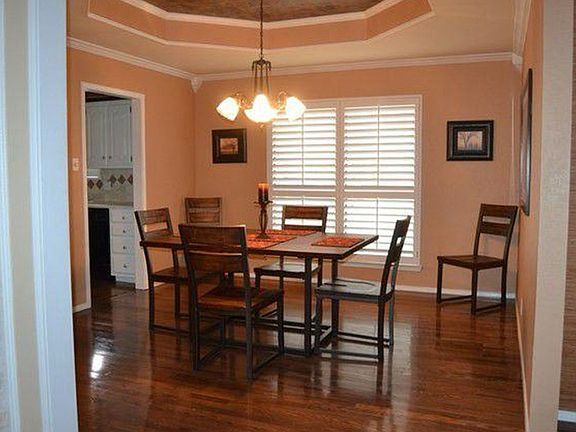 4th image of 5506 Woodbine Ln #2736