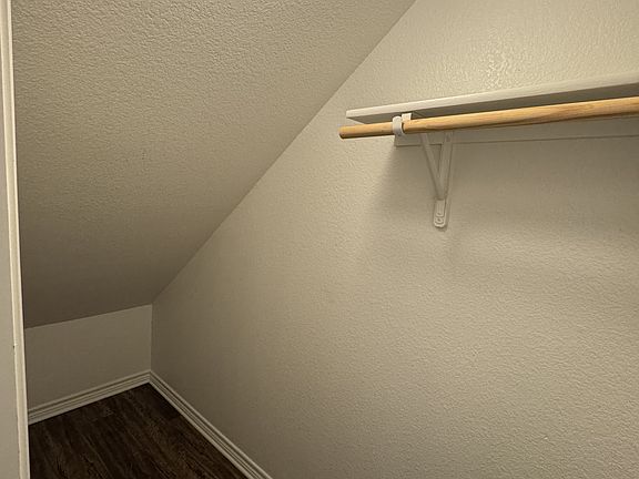 5th image of 623 Westfield Blvd