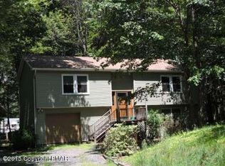 1128 Colt Ln, Pocono Summit, PA 18346