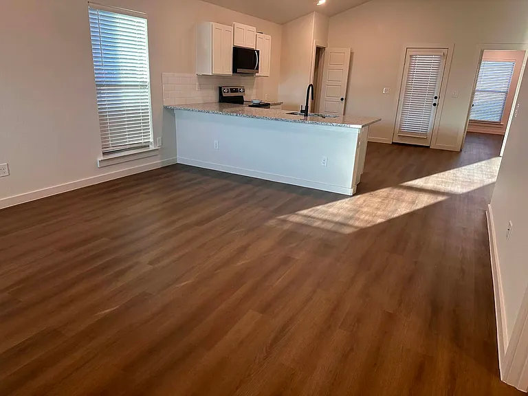 13825 Gary Ave — Photo 6