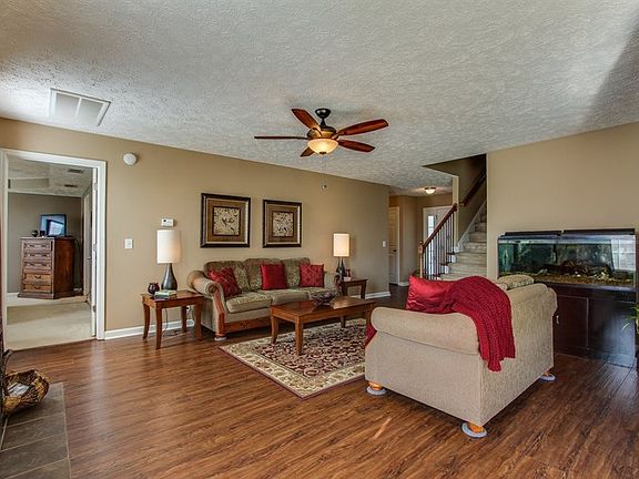5th image of 728 Fleming Farms Dr