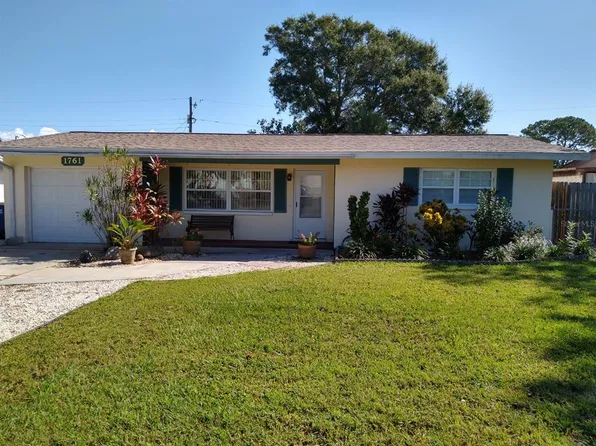 1761 Saint Anthony Dr, Clearwater, FL 33759