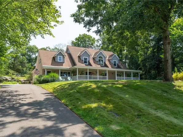 25 Beechwood Road, Branford, CT 06405
